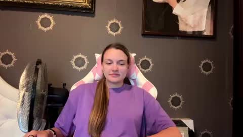 Emmi online show from July 2026 04:35:02 PM