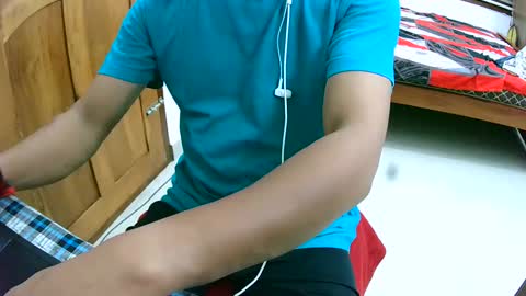 Inglorious Hairy Uncut online show from December 2024 06:39:01 PM