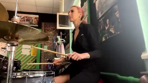 ingridmayer online show from July 2026 01:25:02 PM