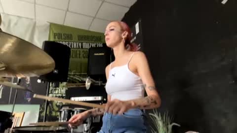 ingridmayer online show from July 2026 10:46:02 AM