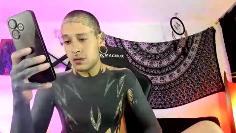 Dani  online show from November 2025 11:10:01 AM