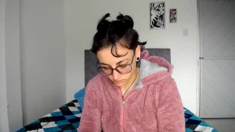 lyan onlyfans n linda online show from February 2026 04:56:01 PM