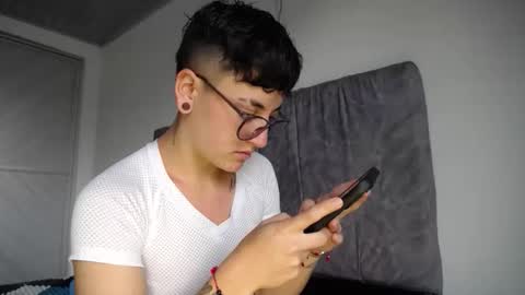 lyan onlyfans n linda online show from April 2026 06:55:01 PM