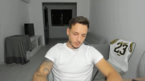 Snapshot of inkedmuscleking chatting on October 2025 08:53:02 PM inkedmuscleking online show from October 2025 08:53:02 PM