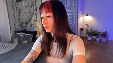 Xenia online show from October 2025 01:55:02 PM