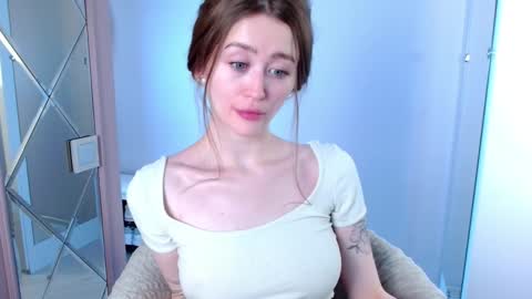 Snapshot of innnita chatting on January 2025 05:06:01 PM Lina online show from January 2025 05:06:01 PM