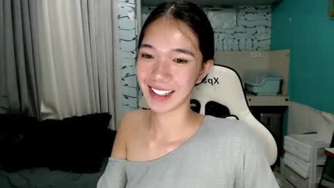 Snapshot of innocent_reign69 chatting on June 2026 09:28:01 PM Reign online show from June 2026 09:28:01 PM