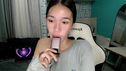 Snapshot of innocent_reign69 chatting on July 2026 05:05:02 PM Reign online show from July 2026 05:05:02 PM