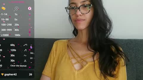 Snapshot of innocentlatiina chatting on February 2025 08:58:02 PM Laroa online show from February 2025 08:58:02 PM