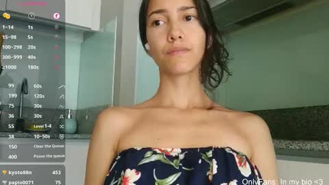 Laroa online show from March 2026 03:30:01 PM