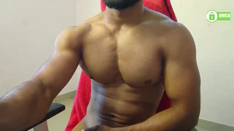 Snapshot of insanestud_miles chatting on February 2025 06:15:02 AM Miles online show from February 2025 06:15:02 AM