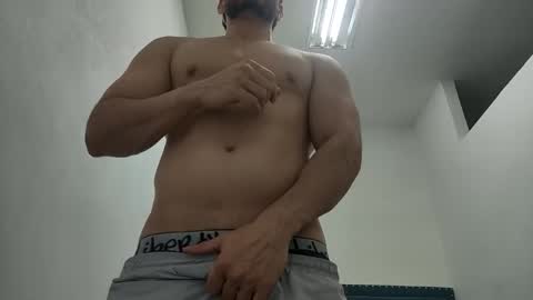 INSTAGRAM  camilodlx online show from December 2025 03:33:02 AM