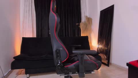 Brayan Chavez online show from April 2026 07:45:01 AM