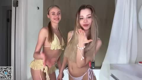 Snapshot of inspiration_in_frame chatting on November 2025 05:35:02 PM Sully and Kate online show from November 2025 05:35:02 PM