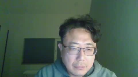 insuclee197641 online show from December 2025 02:47:02 PM