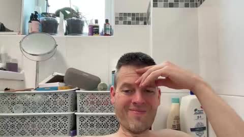 InterestedHun online show from October 2025 08:46:01 AM