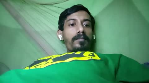 interne8famous online show from October 2025 12:17:02 PM