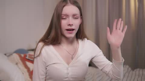 Avie online show from March 2026 01:39:01 PM