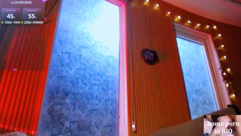 Cassie online show from October 2025 01:14:01 PM