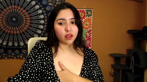 Snapshot of intimatetales chatting on January 2025 05:09:02 PM Africa online show from January 2025 05:09:02 PM