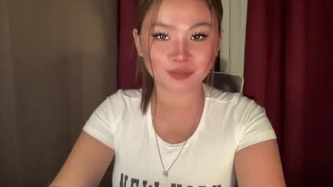 Snapshot of into_the_nightxxx chatting on May 2026 10:36:01 AM KATH online show from May 2026 10:36:01 AM