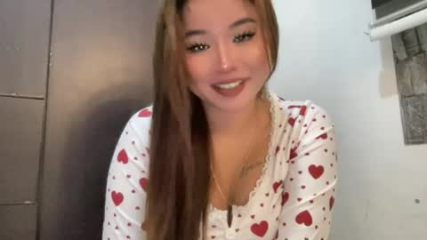 Snapshot of into_the_nightxxx chatting on May 2026 01:59:01 PM KATH online show from May 2026 01:59:01 PM