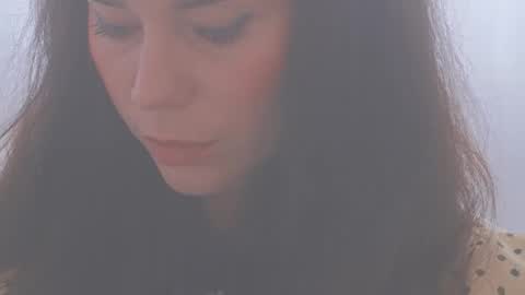 Nadyia online show from September 2025 10:06:02 AM