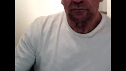 Invested online show from November 2025 03:55:02 PM