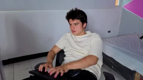 invincible200 online show from October 2025 03:00:01 PM