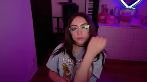 invisibledollx online show from May 2026 04:53:02 AM