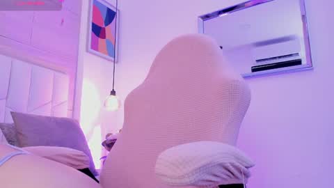 io_chie_ online show from July 2026 11:49:02 AM