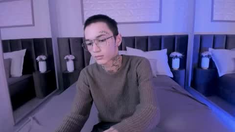 Snapshot of ionarne chatting on November 2025 12:16:01 PM ionarne online show from November 2025 12:16:01 PM