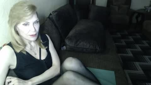 irenalegs online show from April 2026 03:53:01 AM