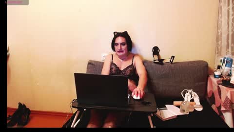 Snapshot of irenmodeltrans chatting on November 2025 05:24:02 PM IrenmodelTrans online show from November 2025 05:24:02 PM