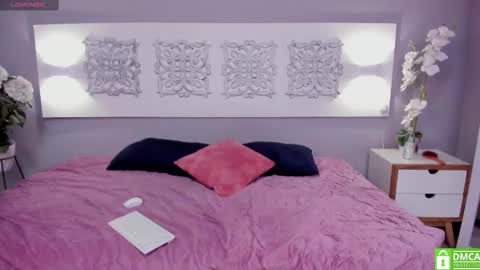 Snapshot of iriis_rosse chatting on January 2025 09:08:02 PM Iris Rosse online show from January 2025 09:08:02 PM