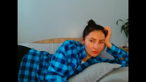 Snapshot of irina9793 chatting on April 2026 09:43:01 AM irina online show from April 2026 09:43:01 AM