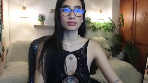 Snapshot of iris_cam_ chatting on September 2025 12:32:01 PM iris online show from September 2025 12:32:01 PM