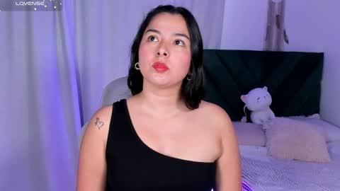 Iris Moira  online show from April 2026 11:27:01 AM