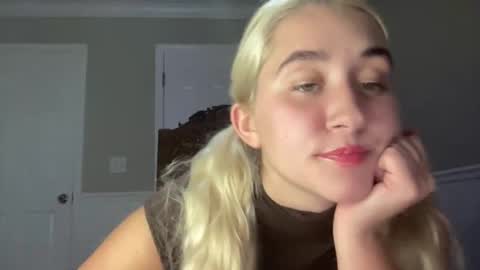 Snapshot of irispink1 chatting on October 2025 12:22:01 AM Irispink1 online show from October 2025 12:22:01 AM