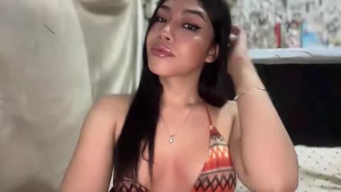 iriss_fox online show from November 2025 11:24:01 PM