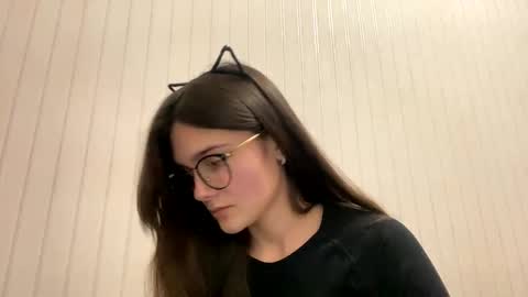 irisss31 online show from December 2024 06:16:01 PM