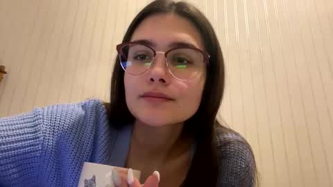 irisss31 online show from February 2025 05:20:01 PM