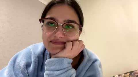 irisss31 online show from January 2026 08:21:02 PM