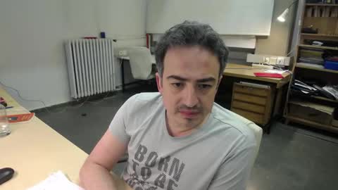 Snapshot of ironchrome chatting on May 2026 09:04:01 AM IronChrome online show from May 2026 09:04:01 AM