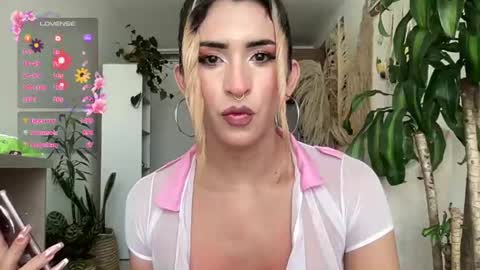 Isabella online show from June 2026 01:01:02 PM