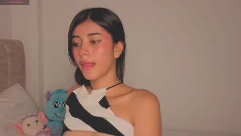 Isa Dolly online show from March 2026 11:44:01 PM