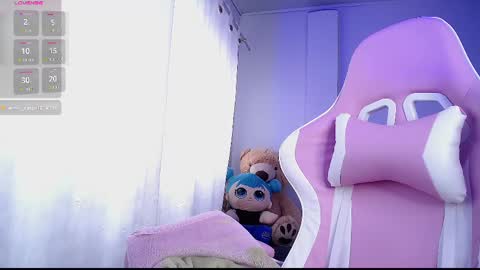 Isabella  online show from February 2025 01:42:02 PM