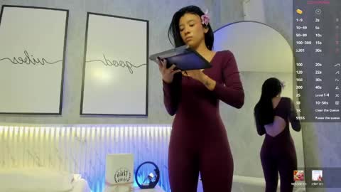 Snapshot of isa_little4u chatting on June 2026 11:02:01 AM online show from June 2026 11:02:01 AM