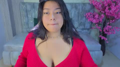 Snapshot of isa_s chatting on May 2026 02:13:02 PM Isa online show from May 2026 02:13:02 PM