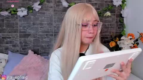 Snapshot of isa_sofia1 chatting on July 2026 12:24:01 AM isa_sofia1 online show from July 2026 12:24:01 AM